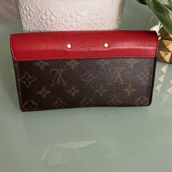 Louis Vuitton Monogram Canvas Pallas Wallet - Picture 11 of 13